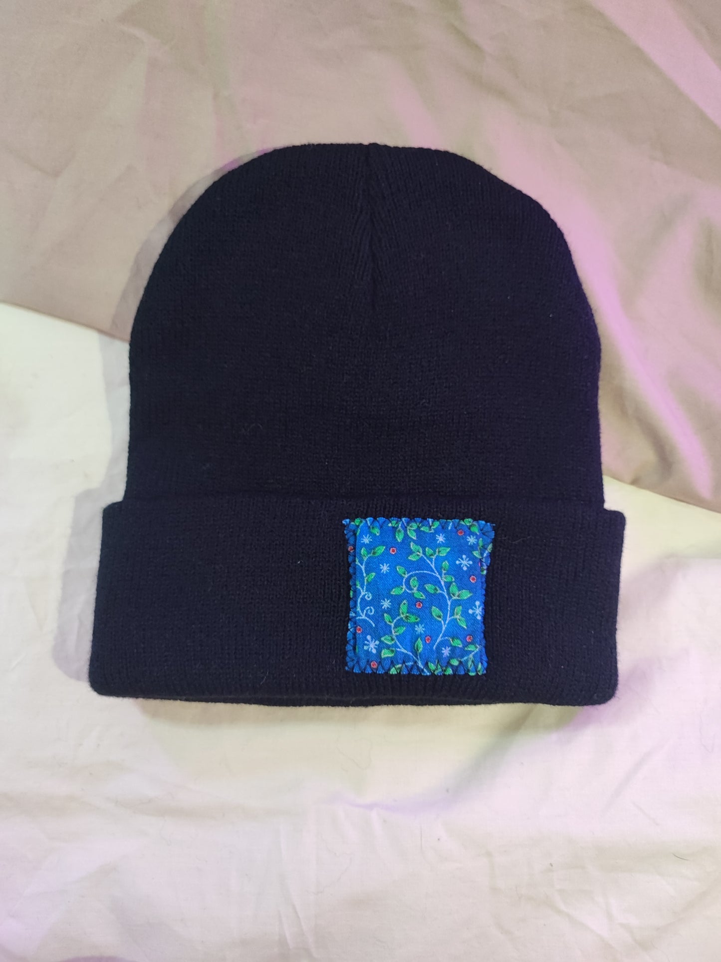 Bonnet Noir feuille de houx