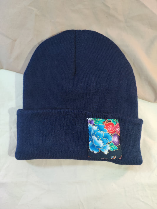 Bonnet bleu nuit rosace