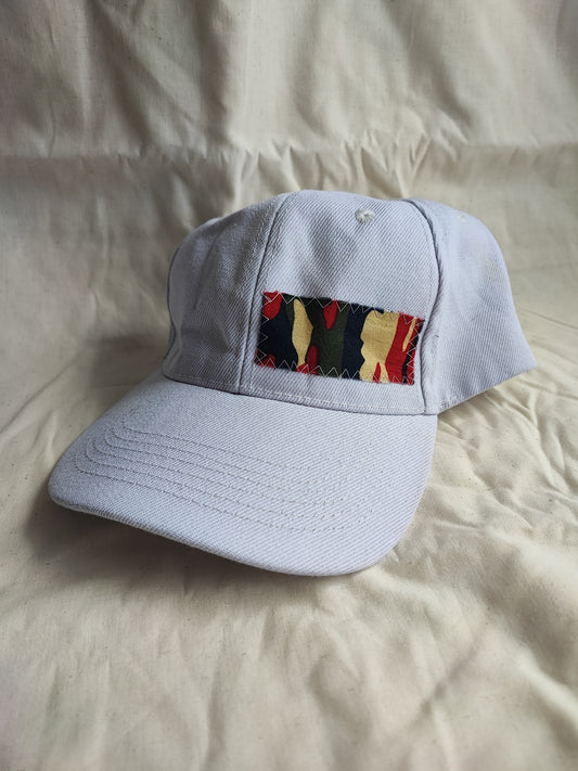 Casquette Blanche motif camouflage Imparfaite