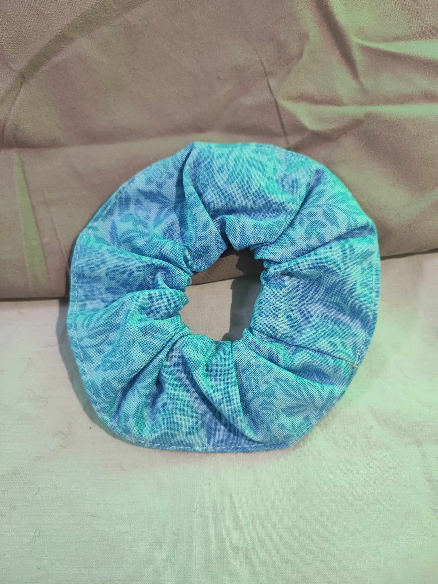 Chouchou feuillage bleu